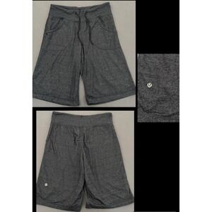 Lululemon Be Still Bermuda Shorts Womens Size 2 Heather Gray Drawstring Pockets